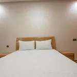 Adam\'S Apartments,Self Checkin 6 Mins To Beach Downtown Fiber Optic Wifi Free Parking Same Rules As Hotels