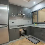 Adam\'S Apartments,Self Checkin 6 Mins To Beach Downtown Fiber Optic Wifi Free Parking Same Rules As Hotels